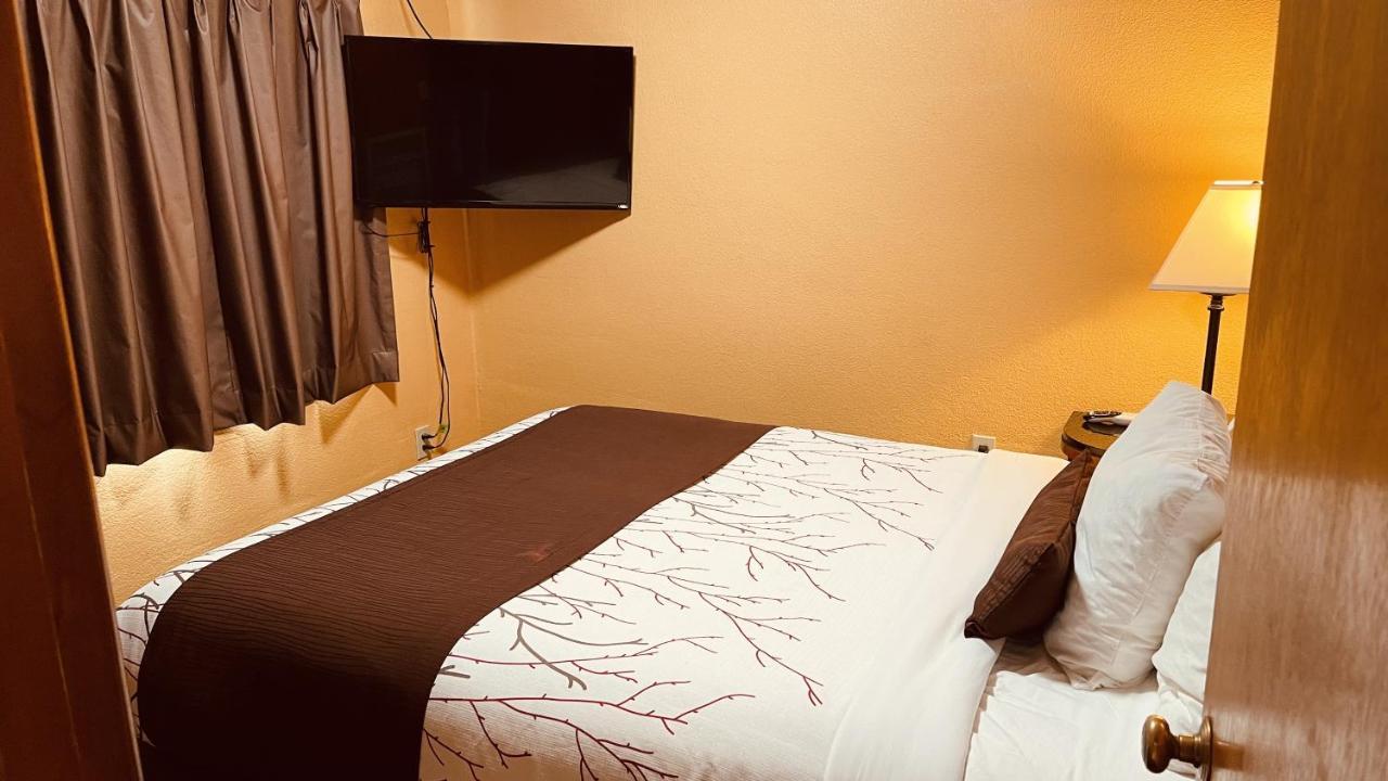 Apple Inn Motel Chelan Eksteriør billede